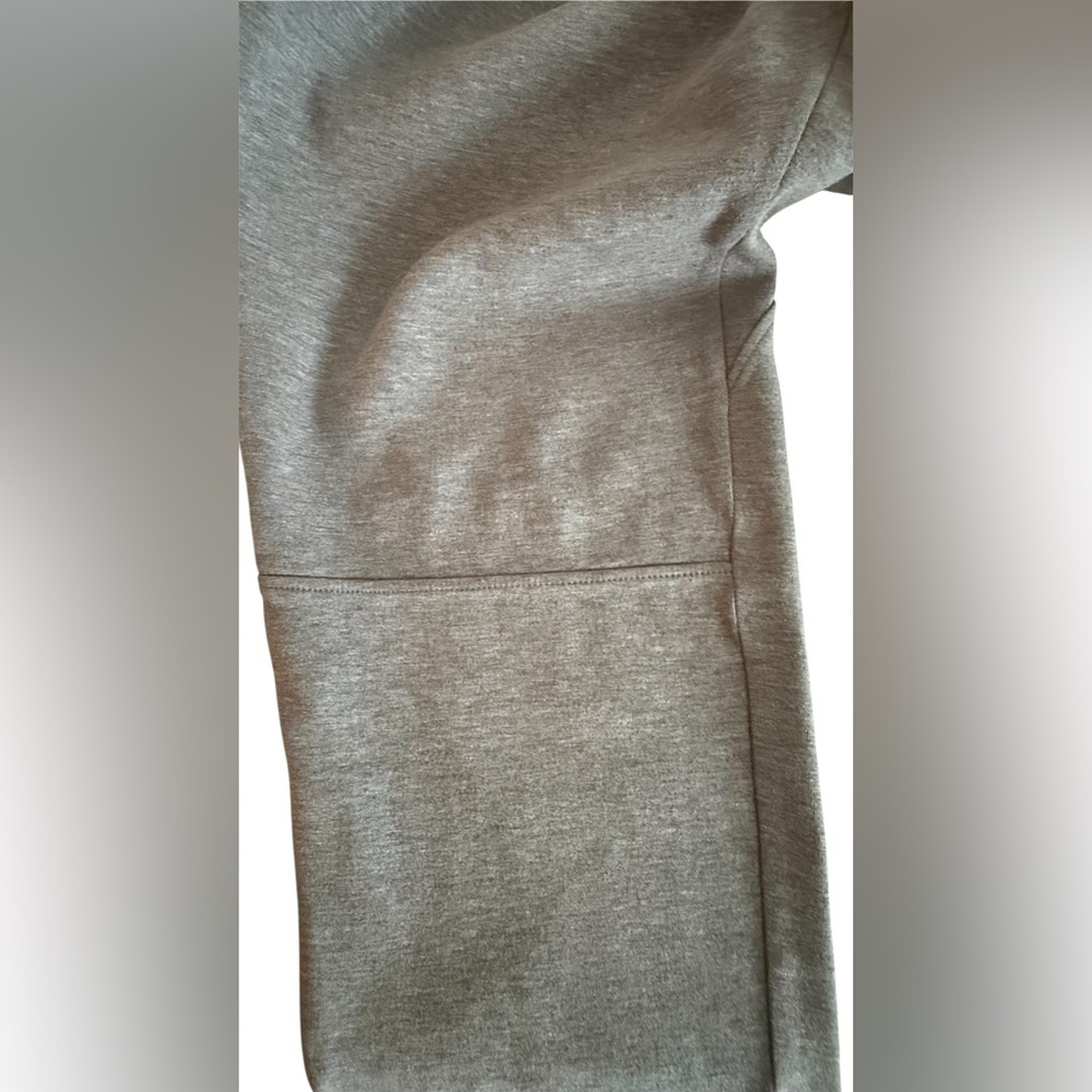 Nike Tech Joggers - Picture 7 of 11